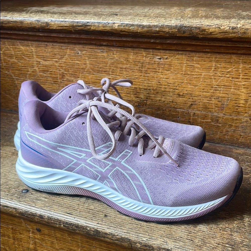 Asics Pink Athletic Shoes Sleek Design Breathable Mesh